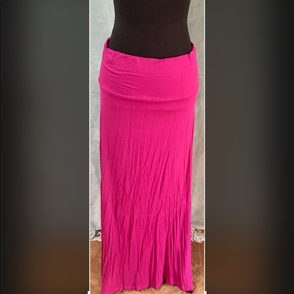 Free to Live Magenta Maxi Skirt Size L - Picture 2 of 4